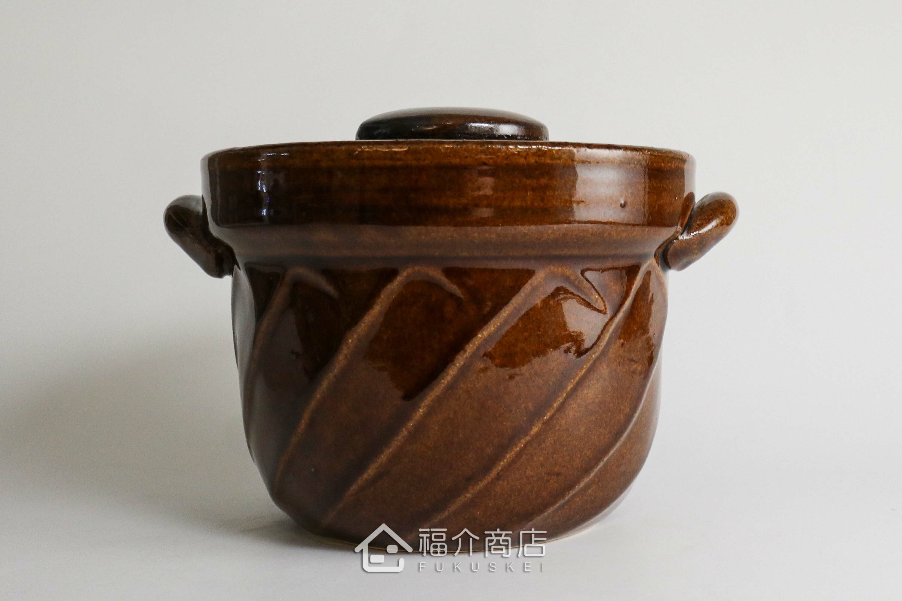 煮飯用陶瓷材質的飯鍋