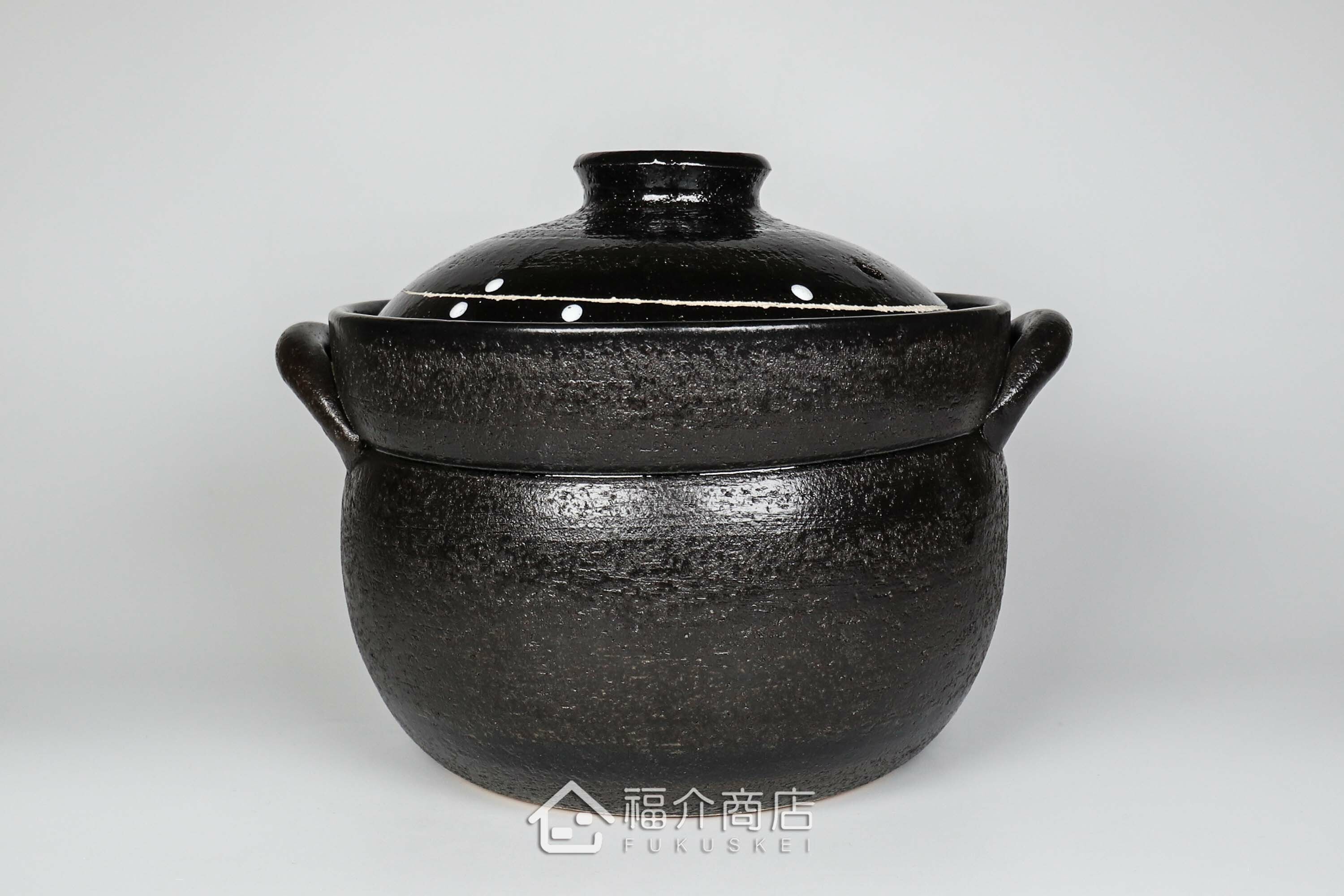 煮飯用陶瓷材質的飯鍋