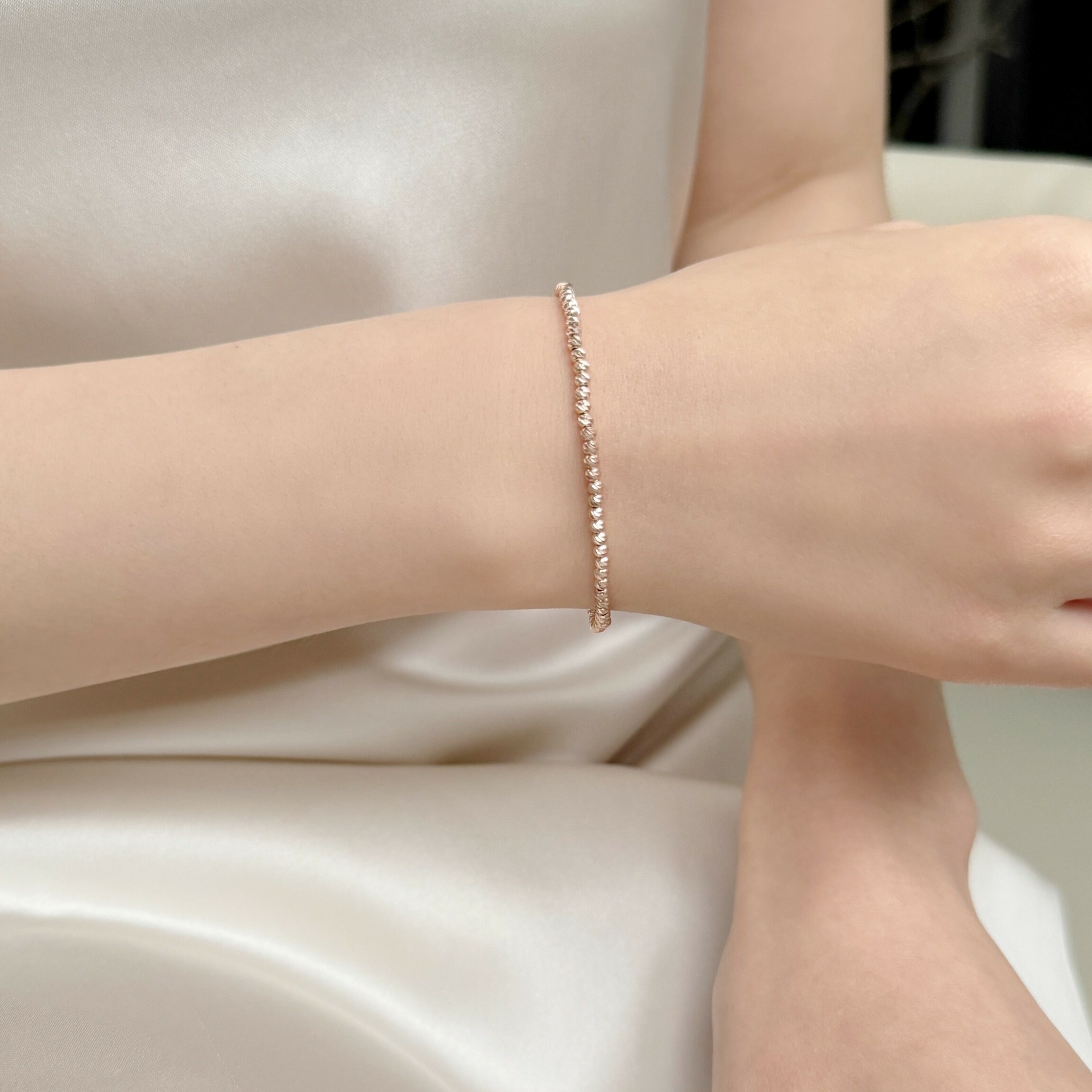 整圈2.5mm cutting ball手鍊