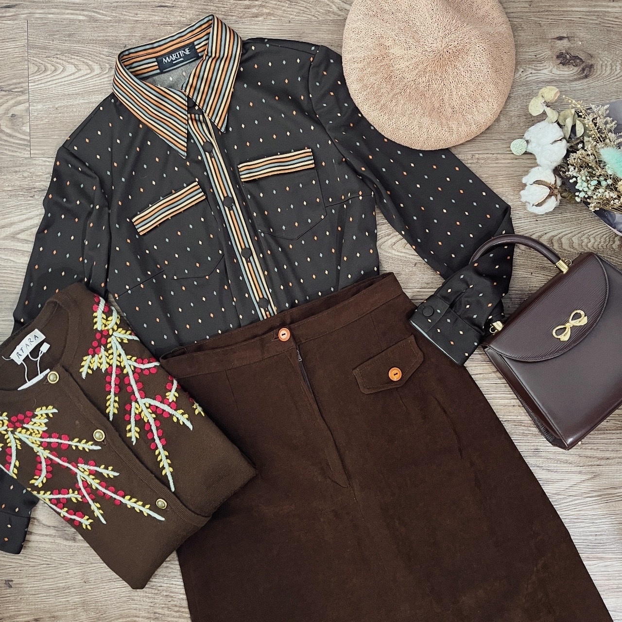 日本朱古力啡條紋領古著上衣