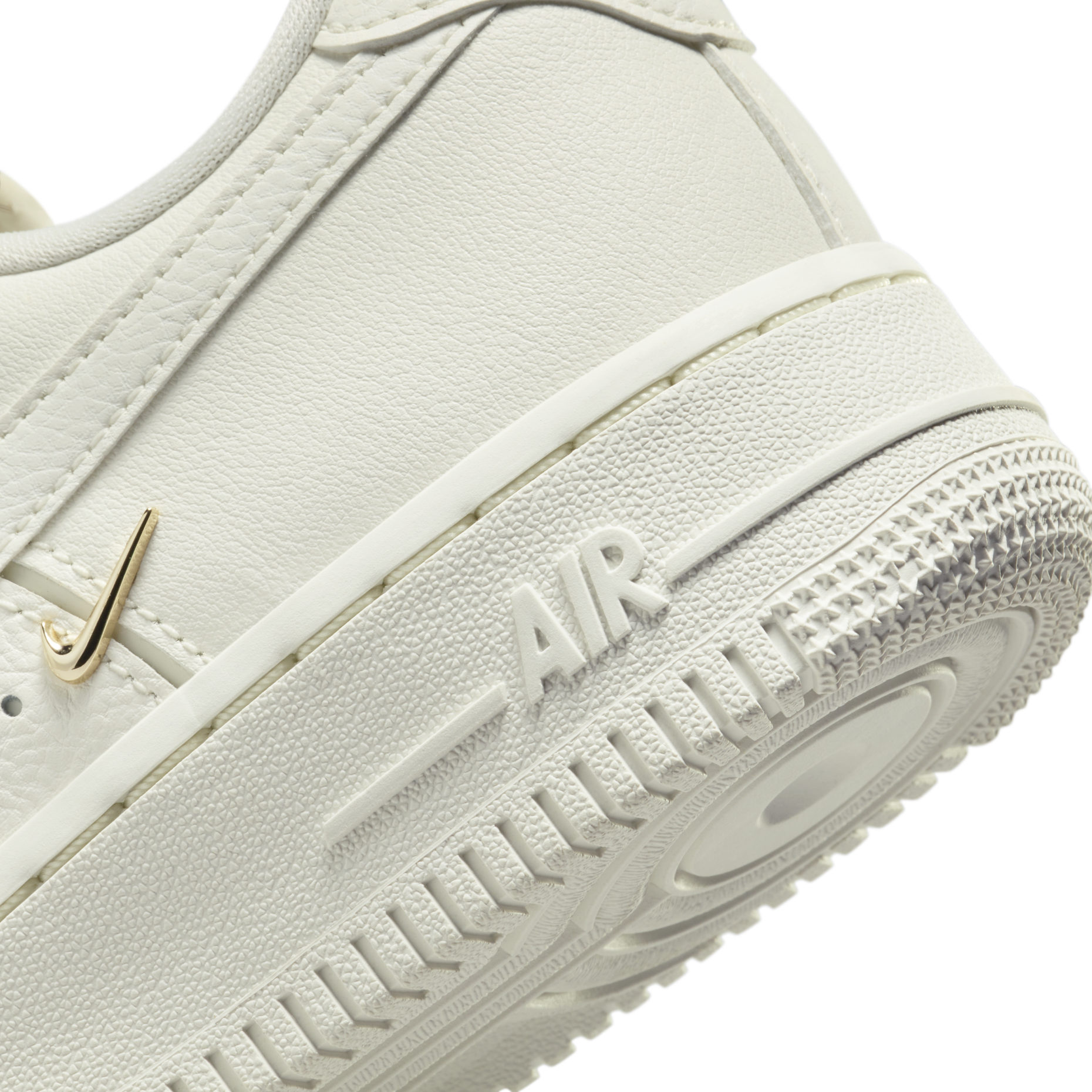 Nike Air Force 1 '07 LX 米白小金勾 (FV3654-111) 官方細節照