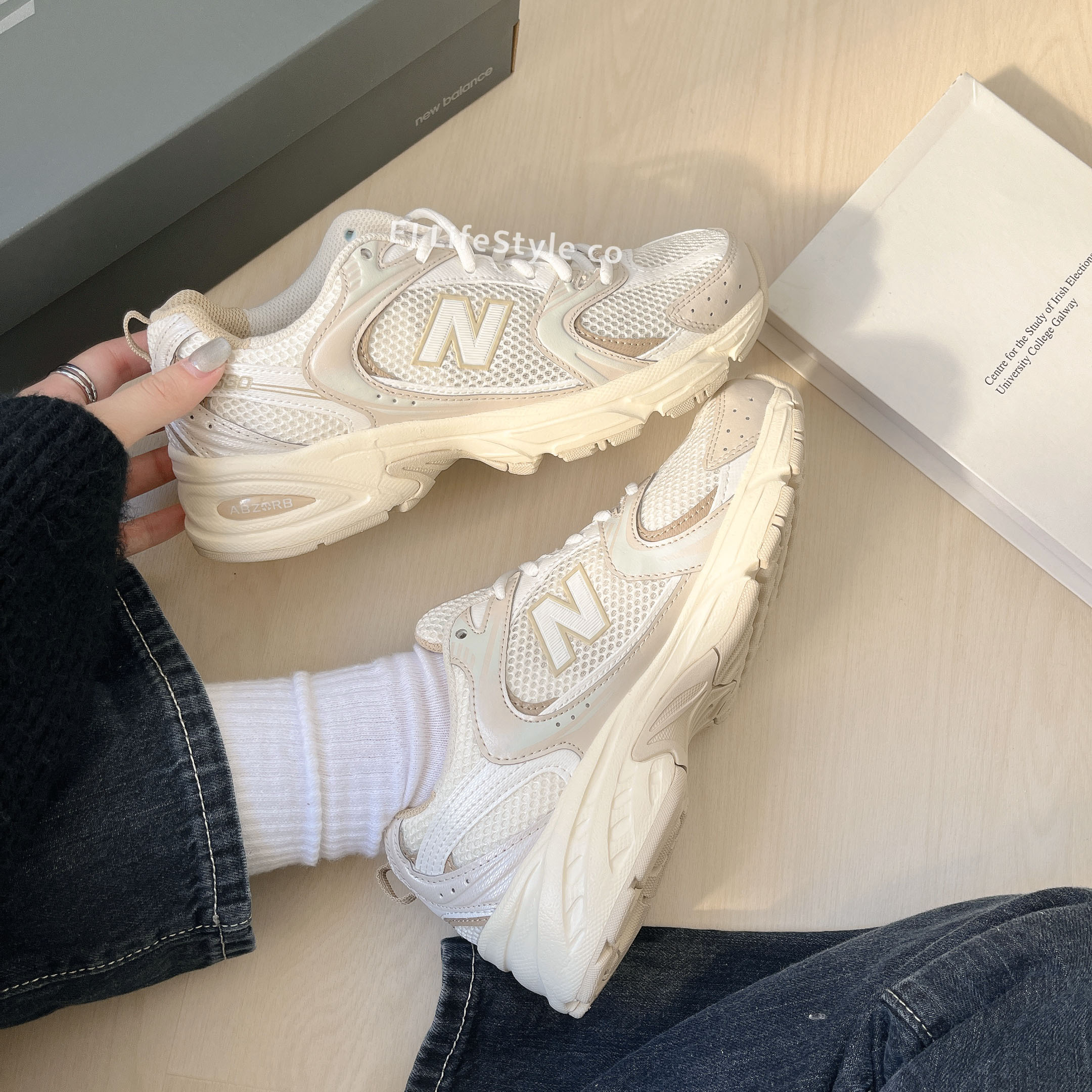 NEW BALANCE 530 NB nb530 奶油燕麥 米色 奶油色 MR530AA / 預購