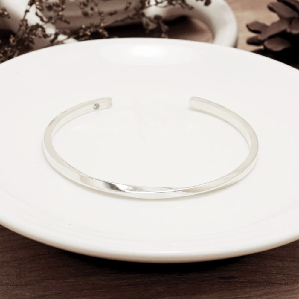 幾何方扭 質感手環（中）925純銀手環