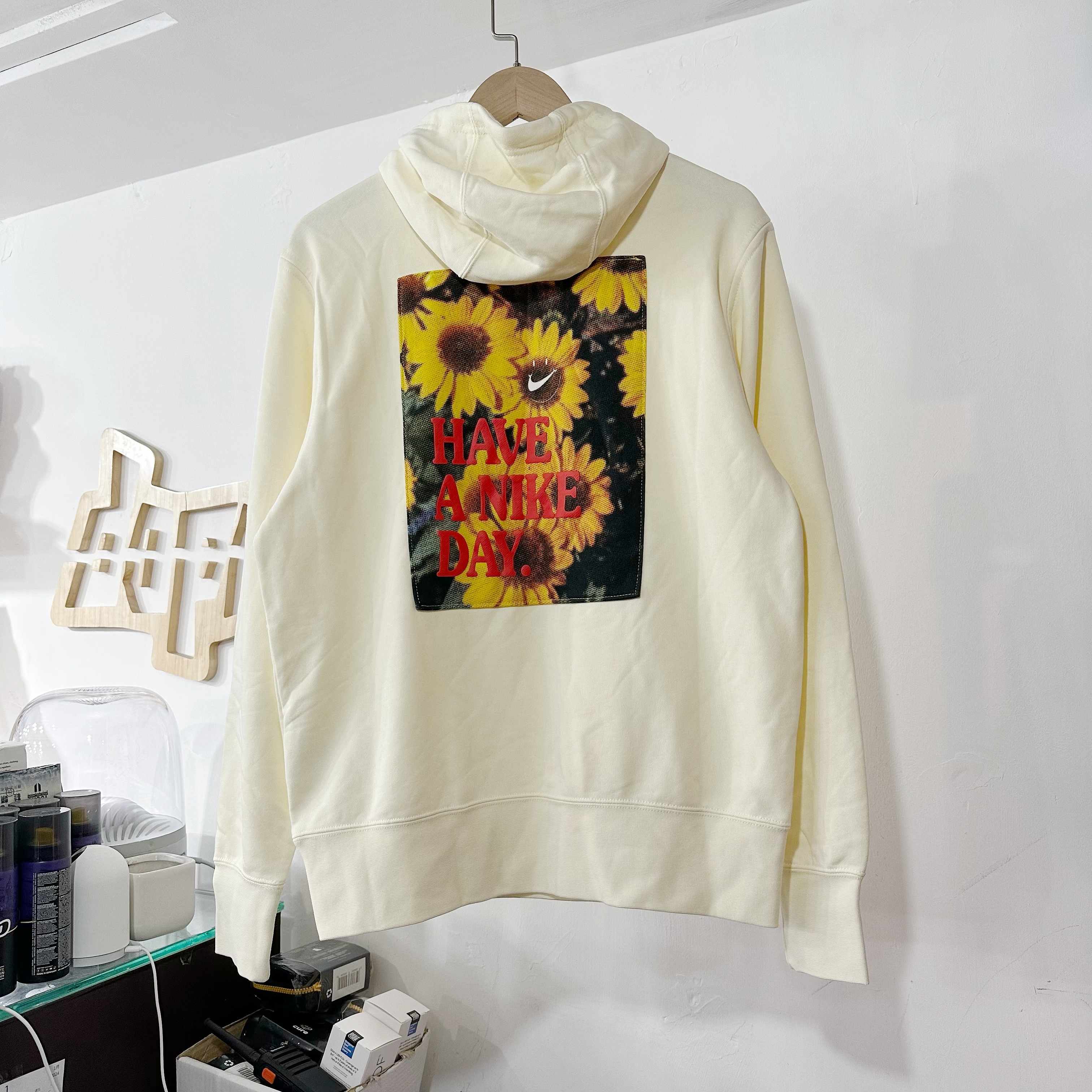 Nike Sportswear Hoodie Have A Nike Day Cream