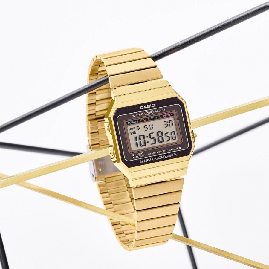 Casio A700WG-9A 超薄 金色方形復古跳字錶