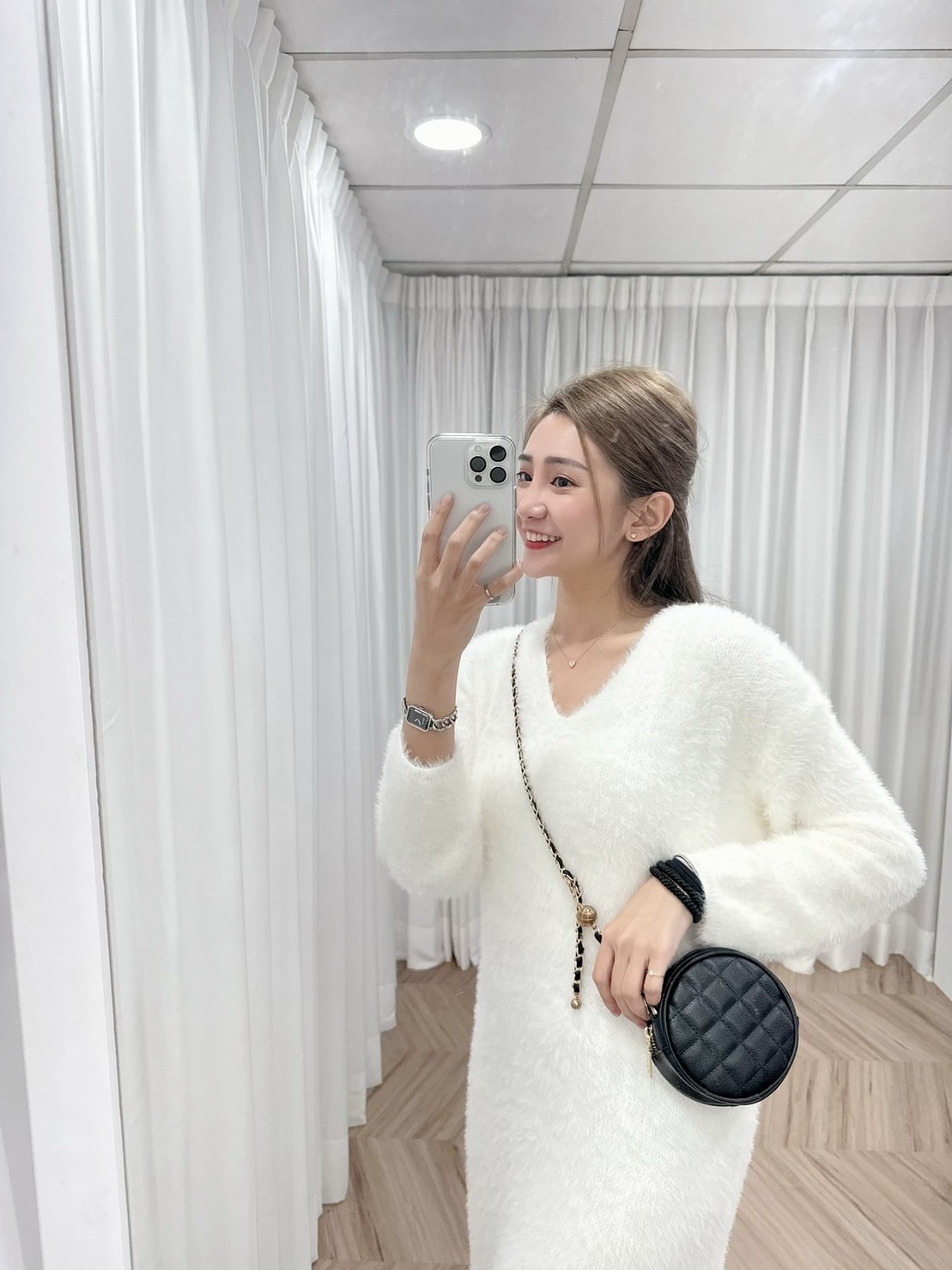 【預購】🔥01.10直播新品］💛闆娘自訂款］🇰🇷正韓V領超舒服不掉毛水貂毛連身洋（SML)