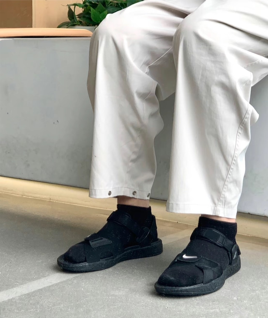 KTQ STORE ‧  Nike ACG Air Deschutz 涼鞋 全黑 DO8951-001