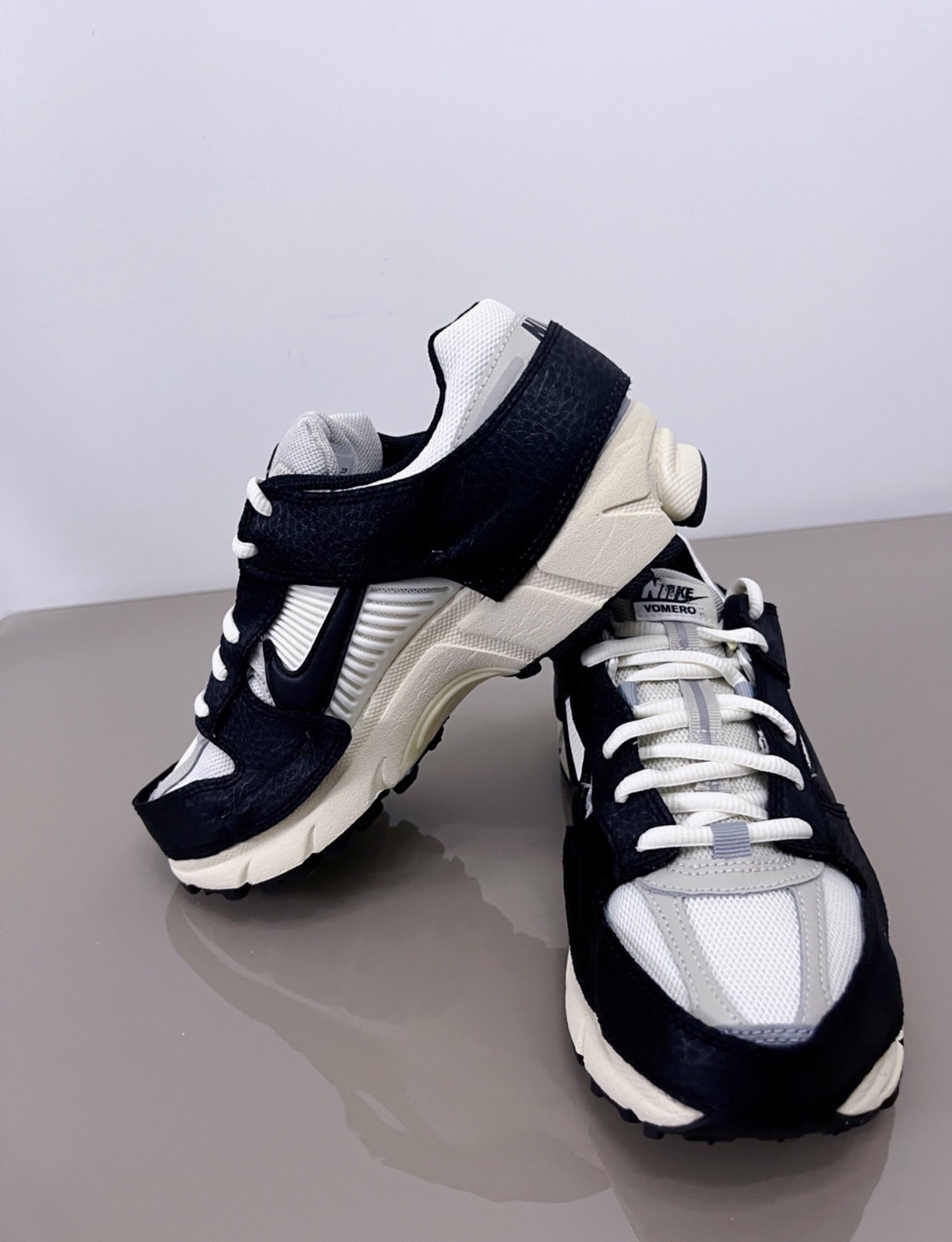 KTQ STORE ‧  Nike Zoom Vomero 5 "Timeless" 黑白 FJ5474-133