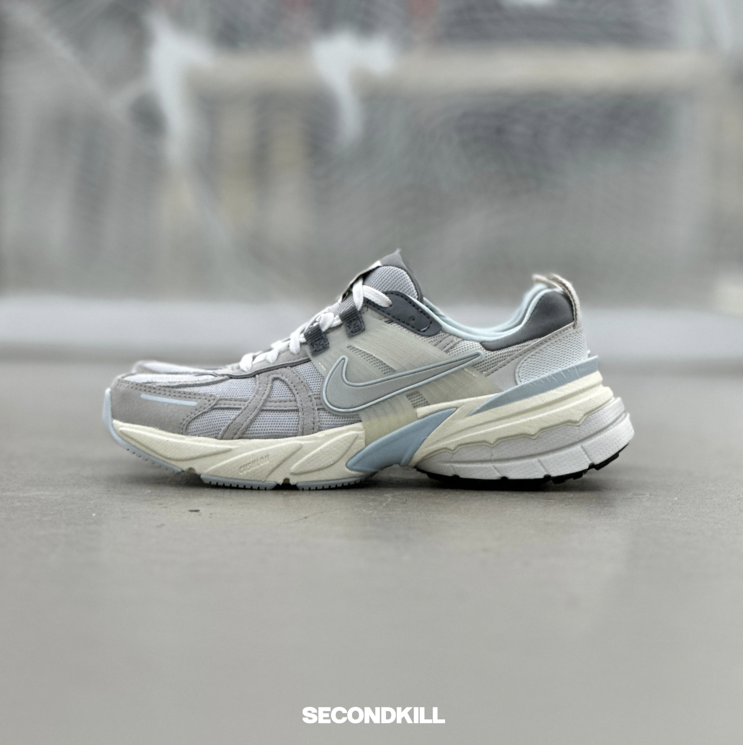 Nike V2K Run Light Bone | FZ3596072