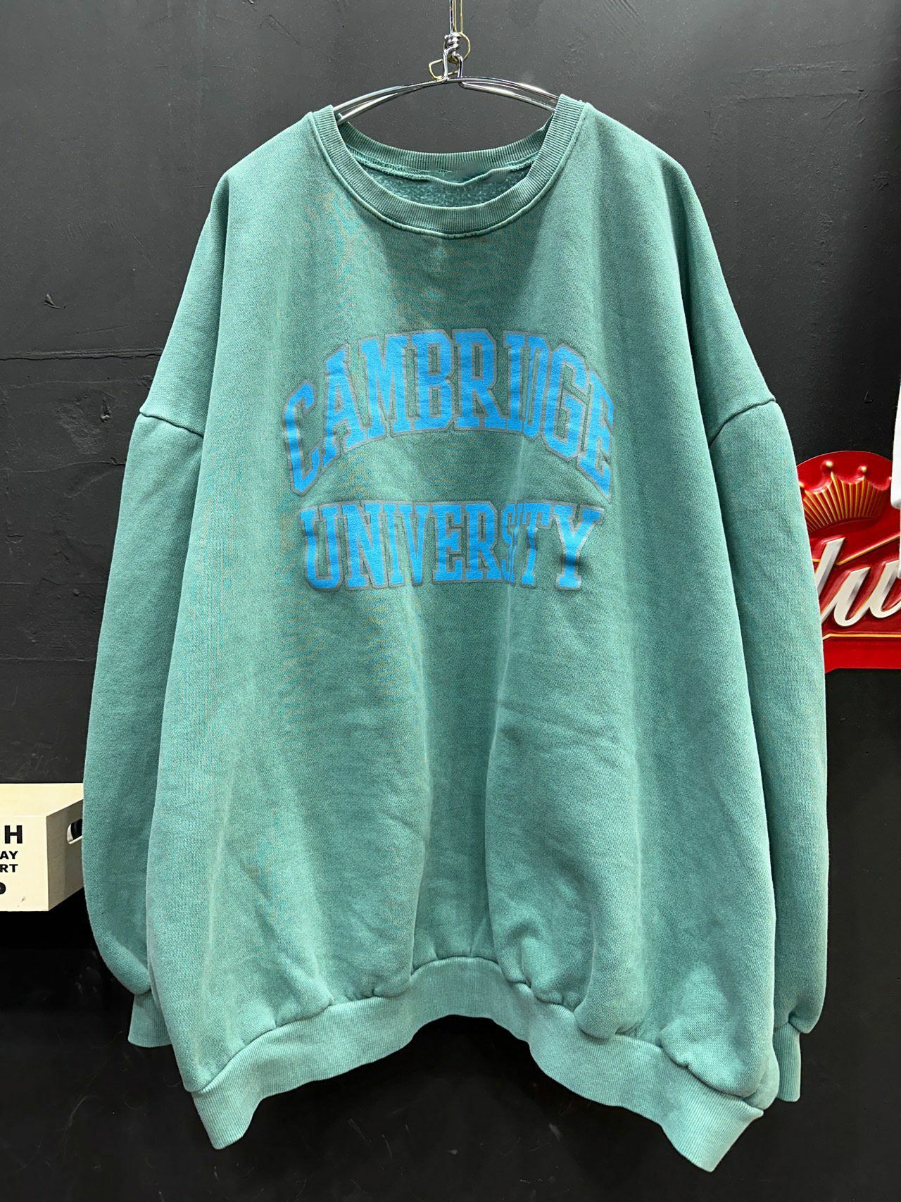 OverSize洗水英文字衛衣(薄抓毛底) T5312