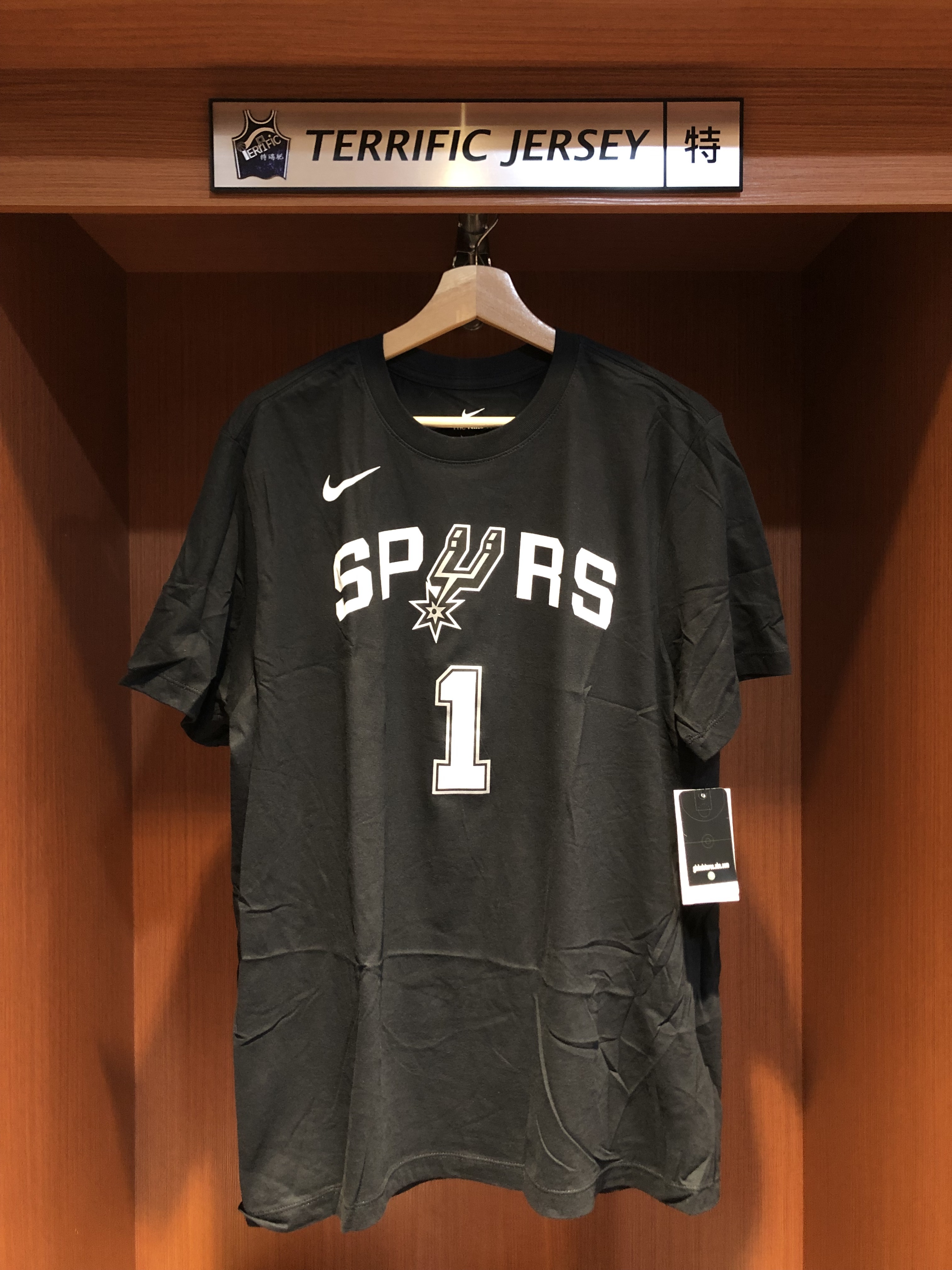 NBA短袖 Victor Wembanyama 聖安東尼奧馬刺黑 Icon Nike Player Name Tee 棉質 短袖 全新