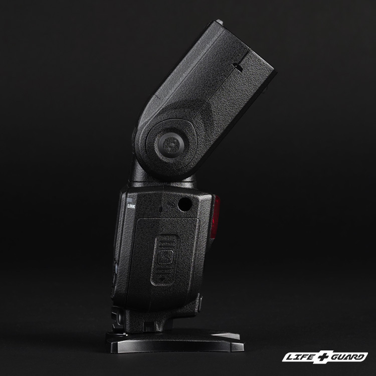 LIFE+GUARD 貼膜安裝示意，適用 Nikon Speedlight SB-5000