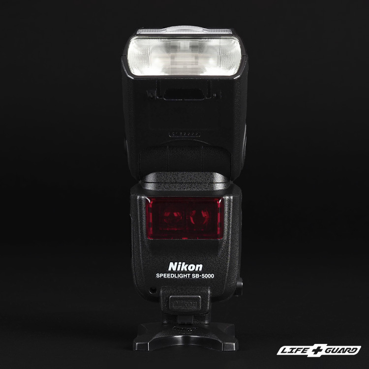 LIFE+GUARD 貼膜安裝示意，適用 Nikon Speedlight SB-5000