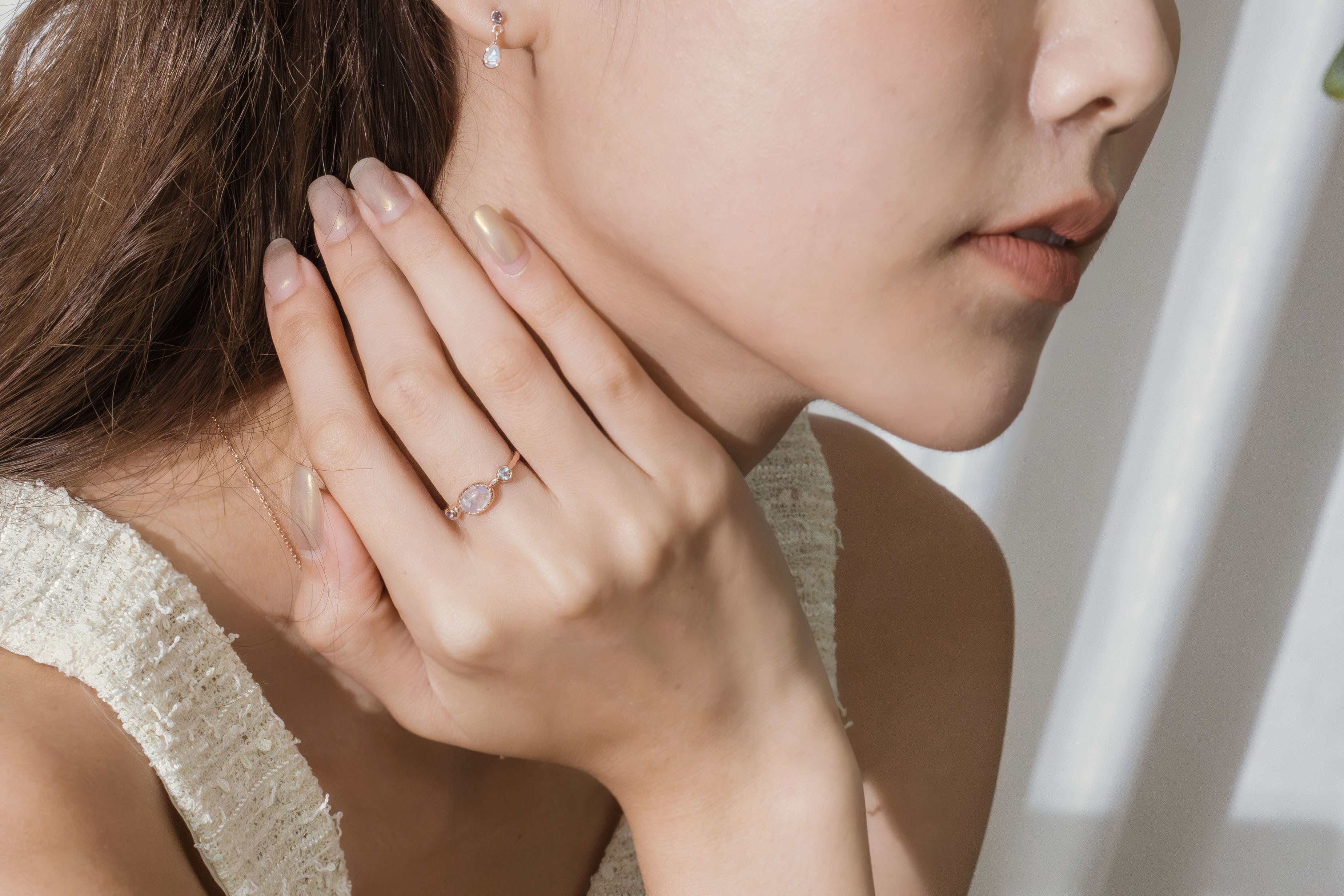 戒指尺寸表原來有不同版本？如何利用工具測量手指圍？