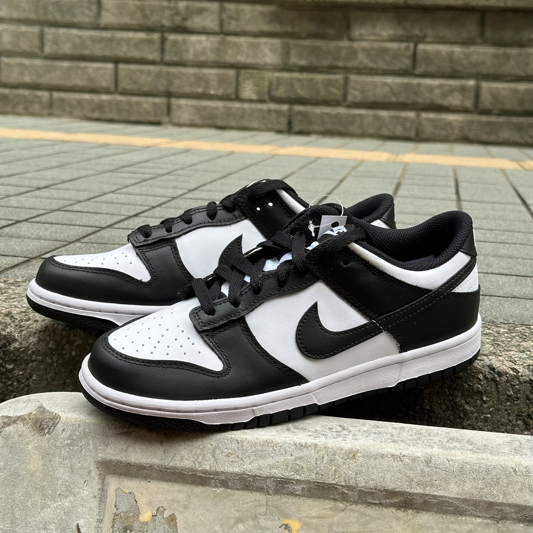 Nike Dunk Low GS '' White Black '' 黑白 熊貓 大童鞋 CW1590-100 IV