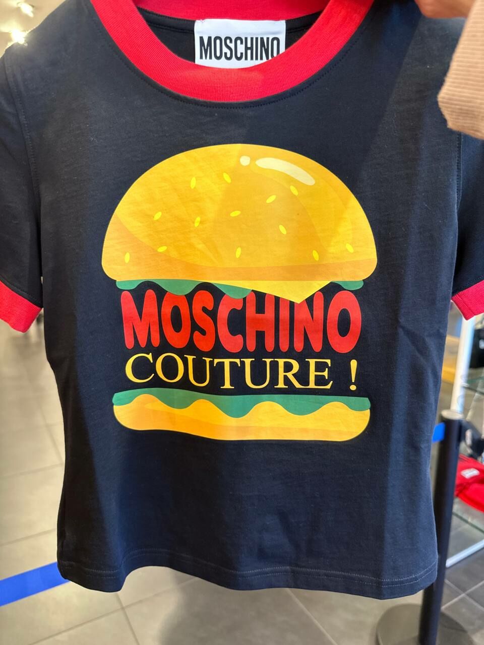 [S] MOSCHINO COUTURE HAMBURGER PRINT T-SHIRT,BLACK/RED, ET0703-0541-1555 [FINAL SALE] (SM689)