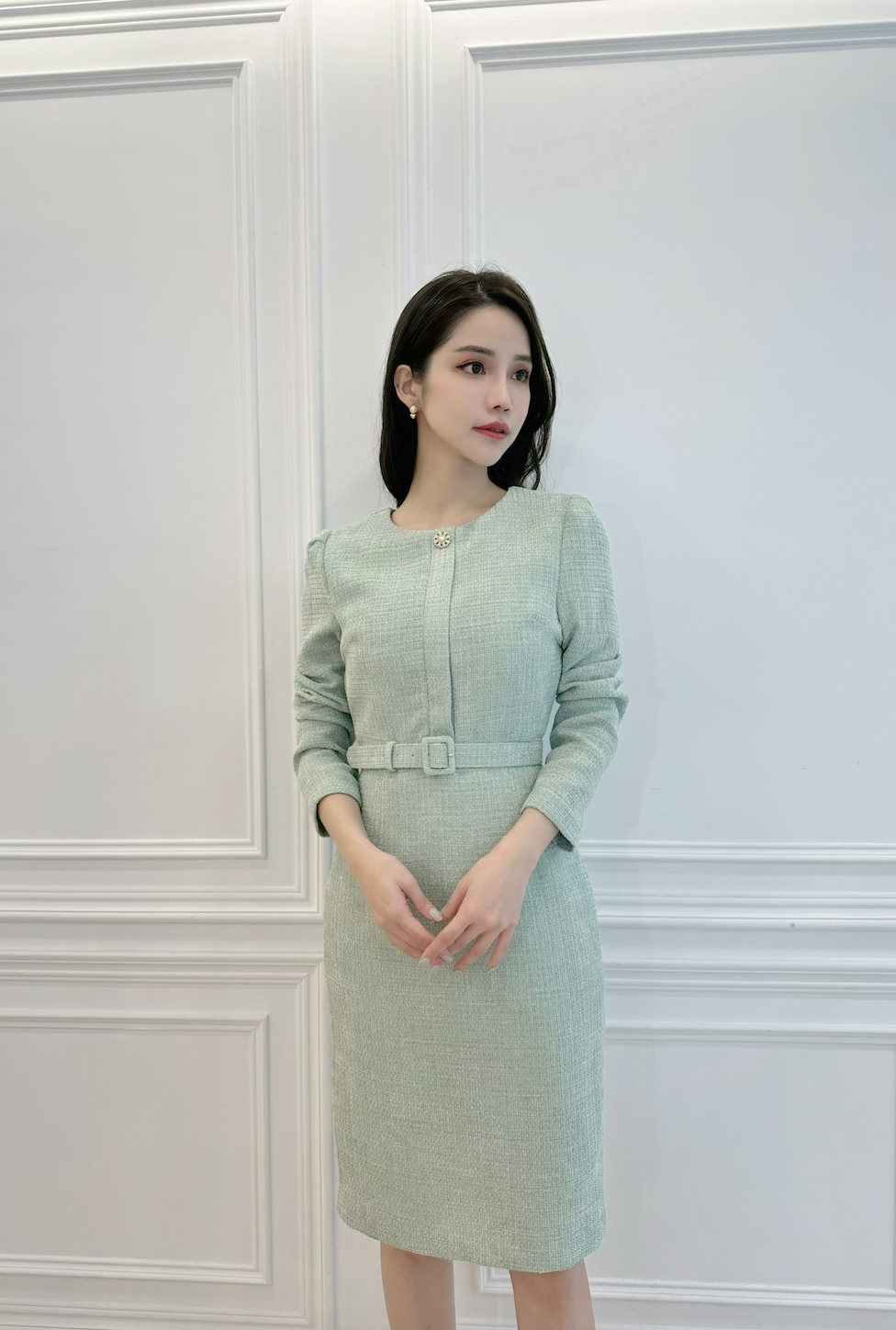 珍珠釦圓領織紋長袖洋裝