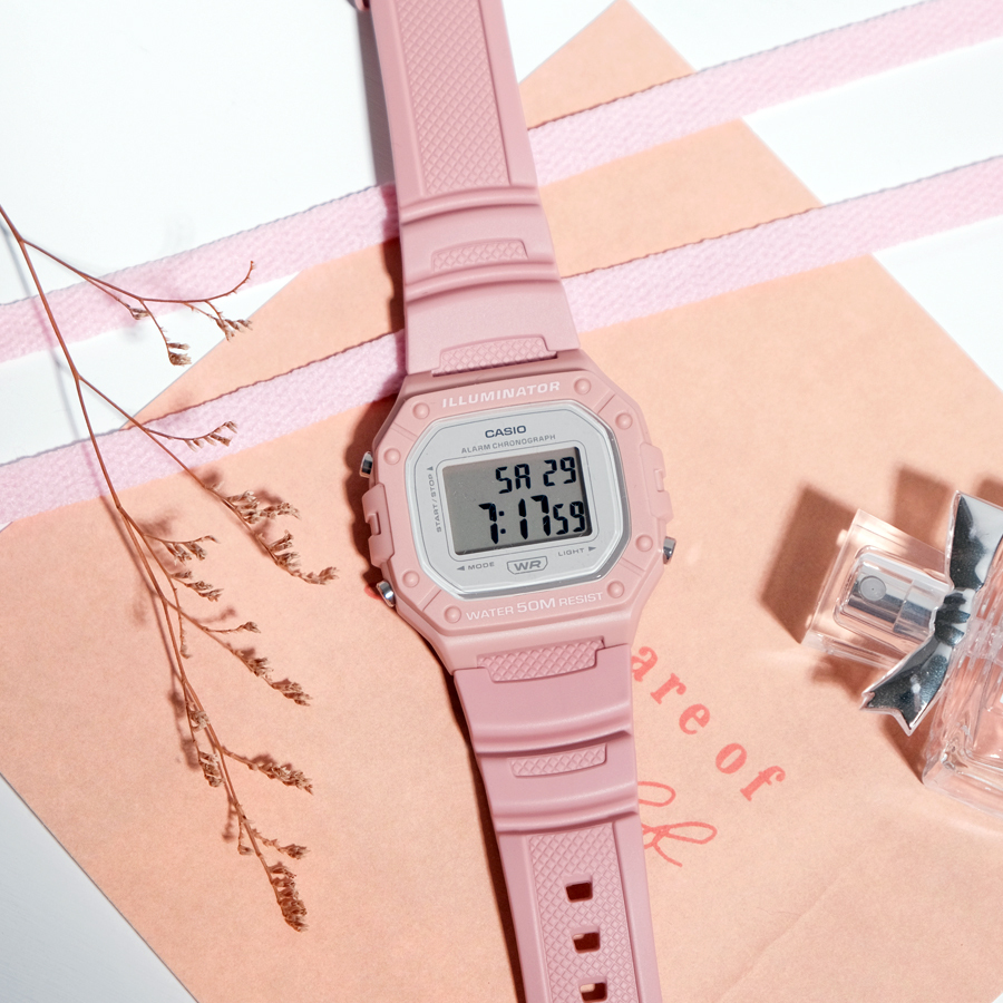 Casio W-218HC-4A 50m防水 跳字 膠錶