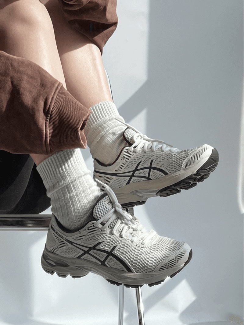 ASICS GEL-FLUX 4咖啡棕（1012A523-202）