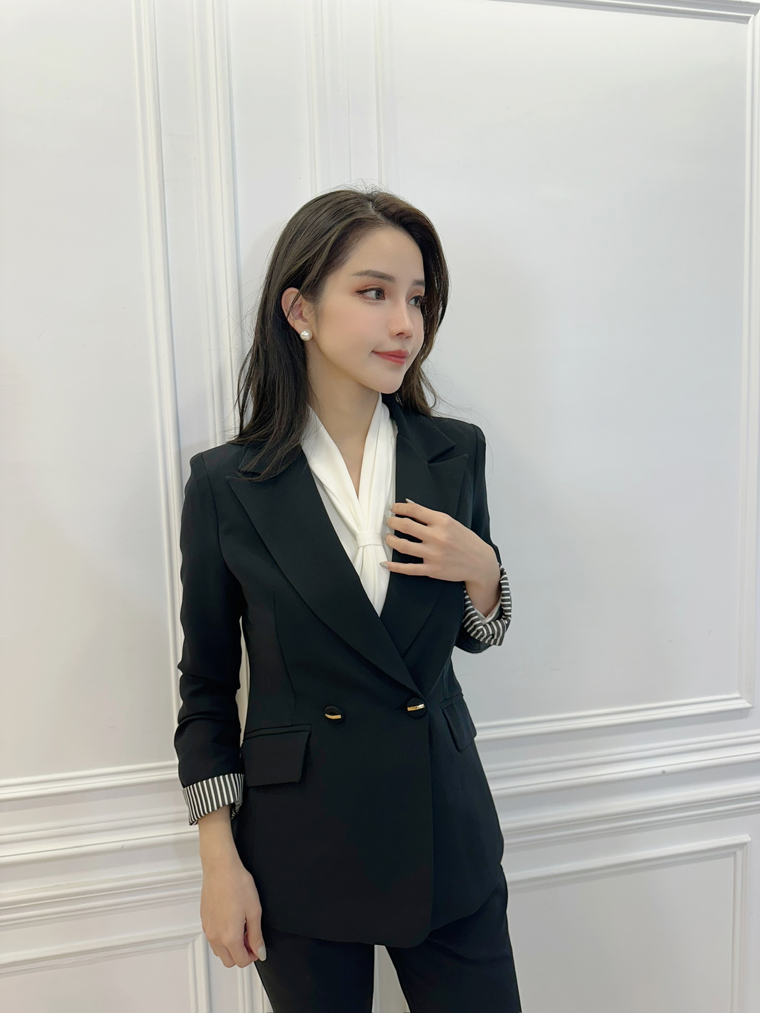 袖條紋雙金釦俐落套裝