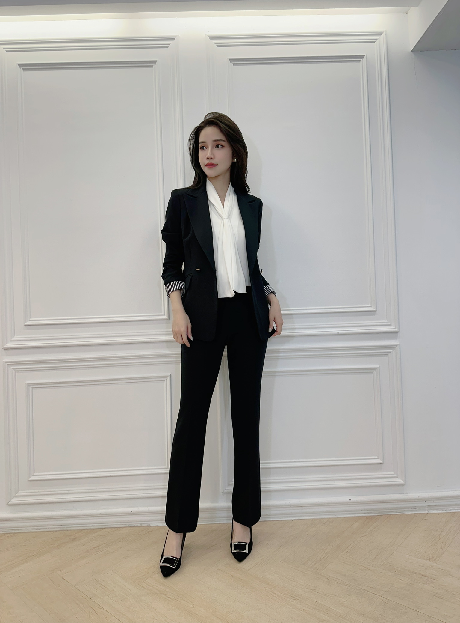 袖條紋雙金釦俐落套裝