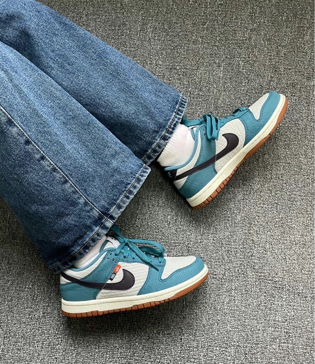 KTQ STORE ‧  Nike Dunk Low (GS) 灰藍 環保材質 燈芯絨 DC9561-400