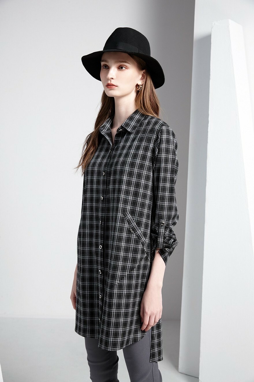 韓系時尚格紋前短後長造型修身長版上衣T6271