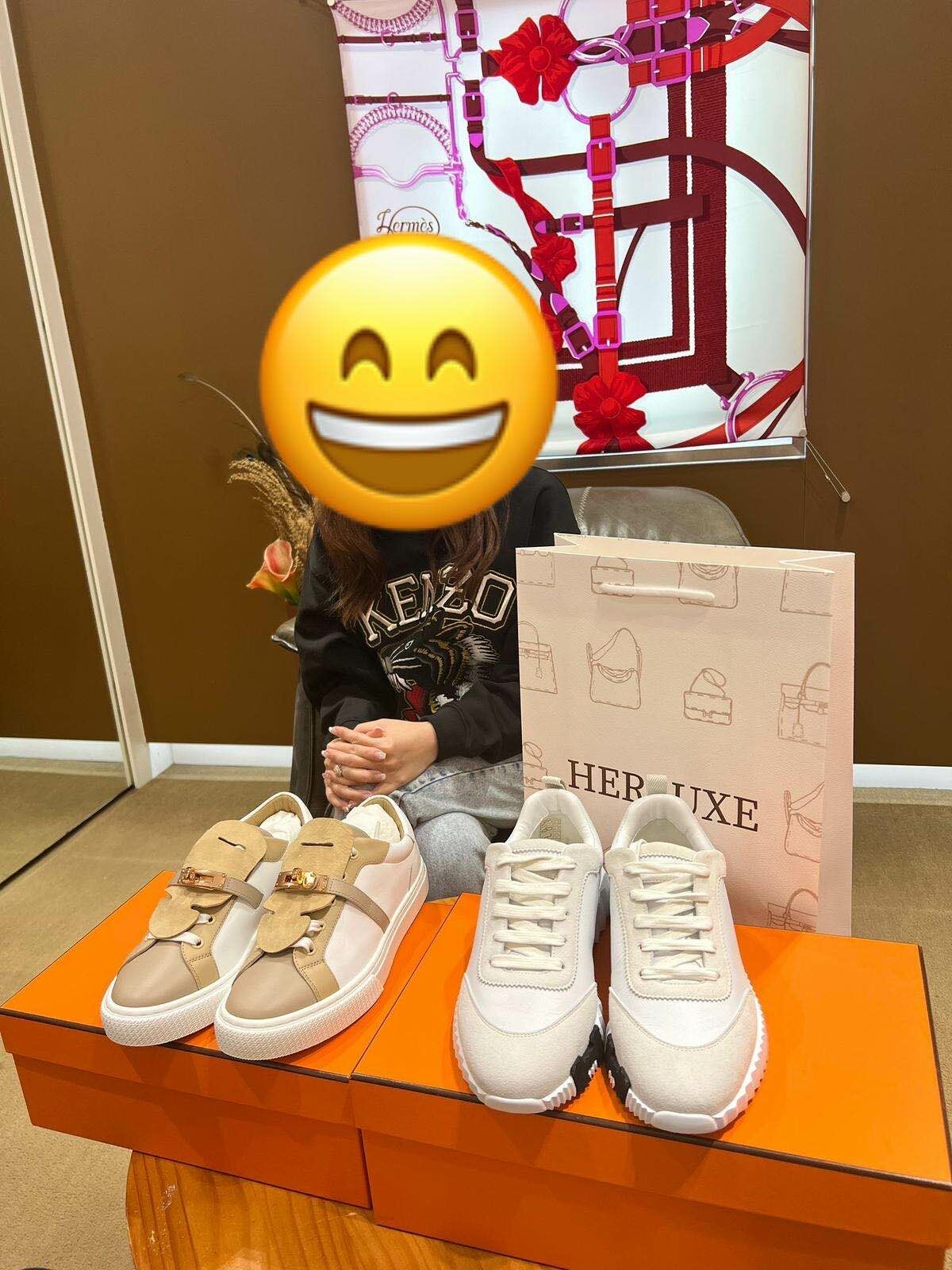 【 感謝支持 】型男先生剛買咗 Kelly pochette皇室藍💙 隔日同太太又來幫襯我哋買兩對鞋👟 強勁的實力同優質嘅服務總能吸引到優質的客人❤️ 多謝你哋嘅支持與信任🫶