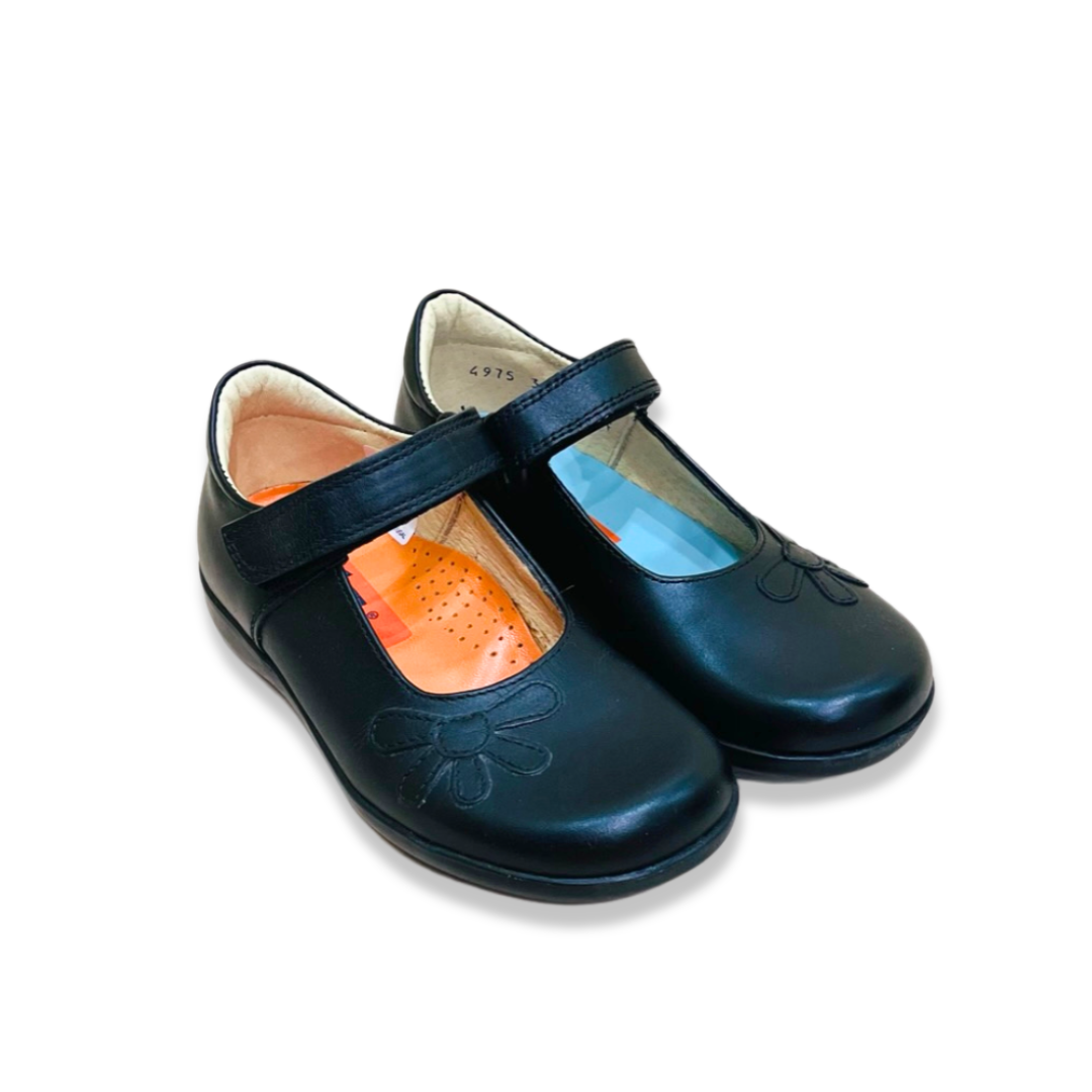 Petasil Bonnie 黑色學生皮鞋