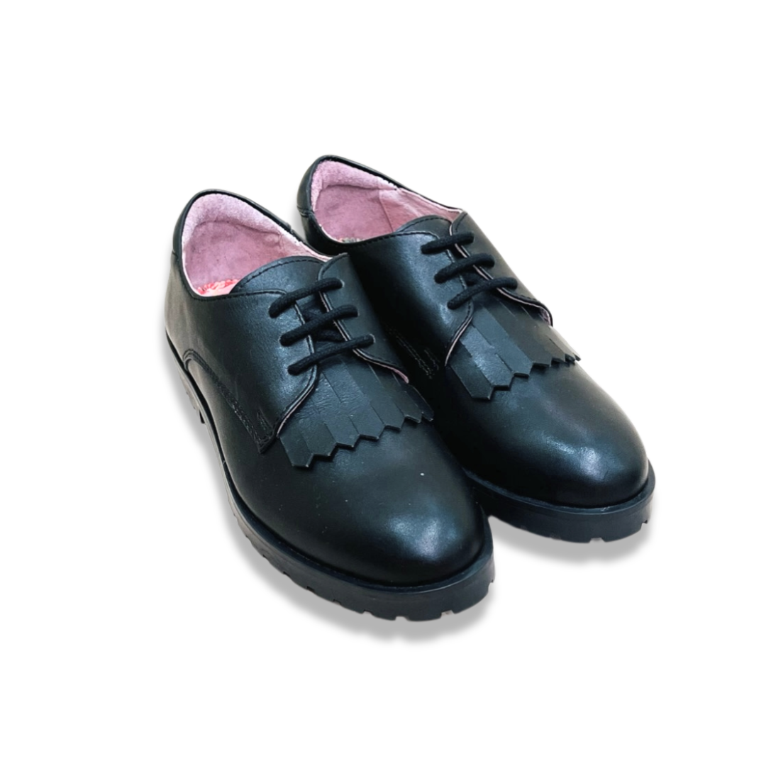 Petasil Tracey 黑色學生皮鞋