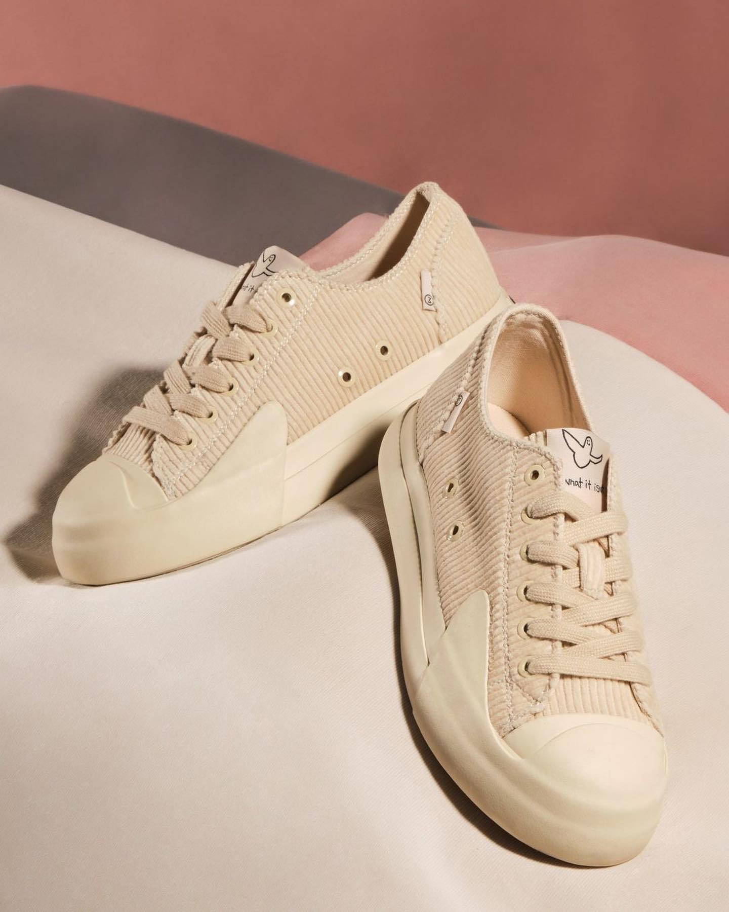 韓國代購｜what it isn't casper corduroy canvas