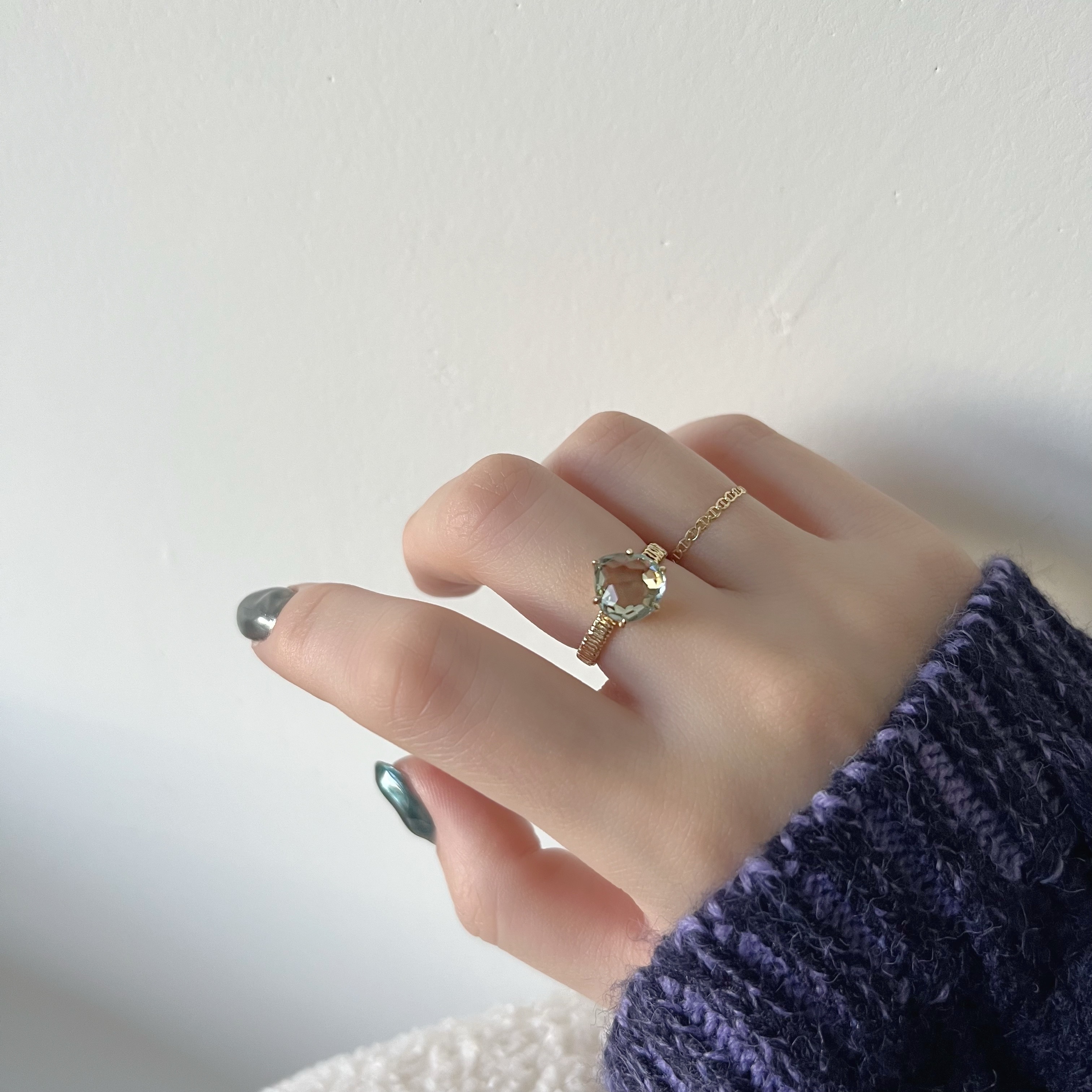 大飯糰綠色紫水晶手感刻紋戒指
