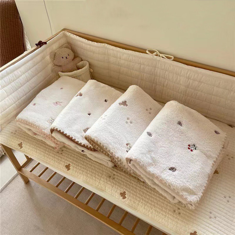 可愛刺繡絨毯子