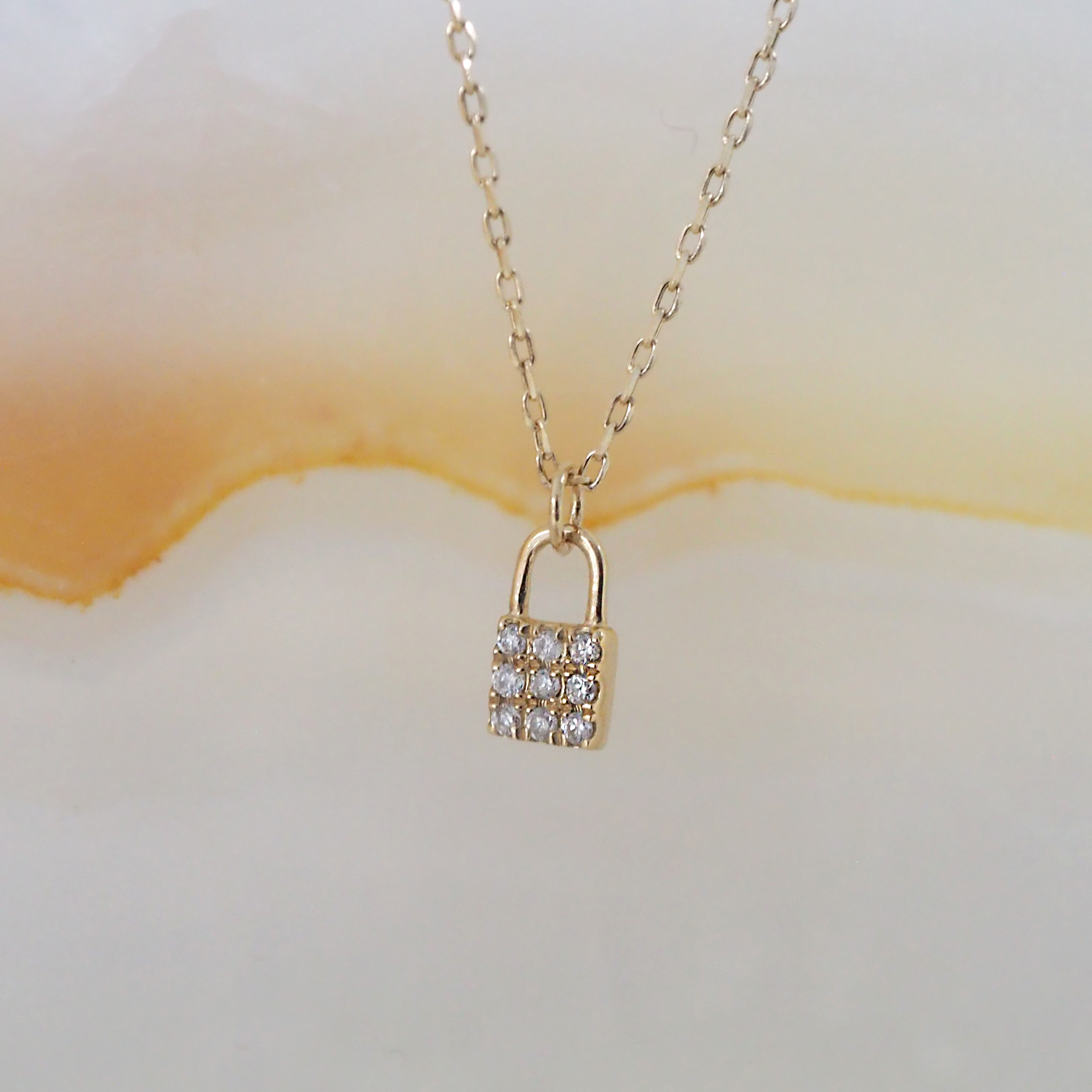 14k小鎖頭pave真鑽項鍊