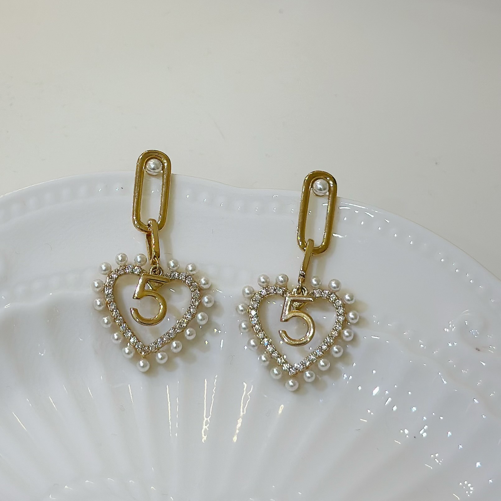 A39珍珠愛心數字垂吊