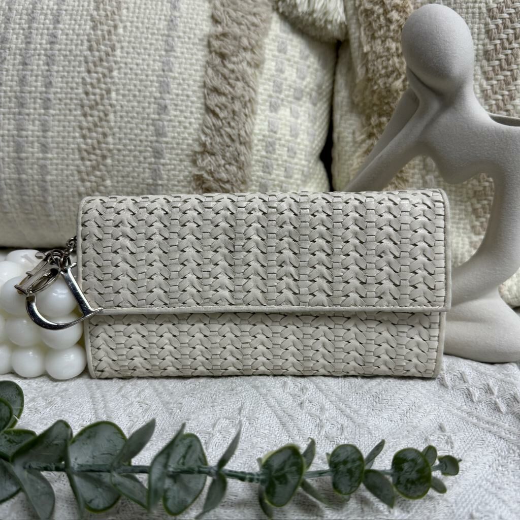 Dior wallet