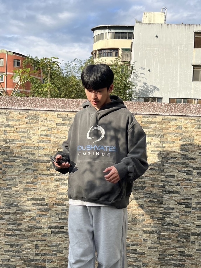 現貨🇰🇷韓國 ROUSHYATES 紮染 水洗 寬鬆 帽T