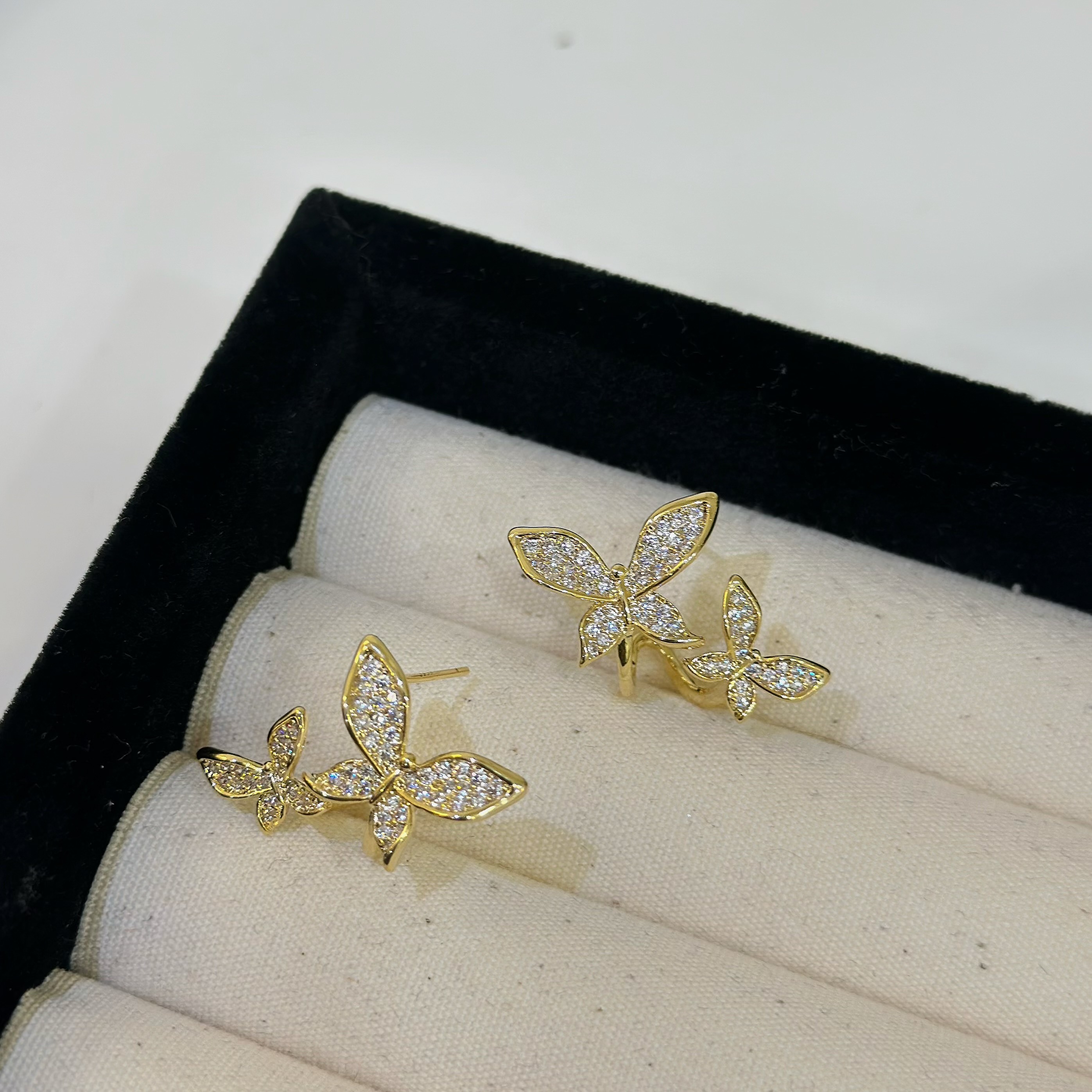 A62滿鑽蝴蝶雙層耳貼