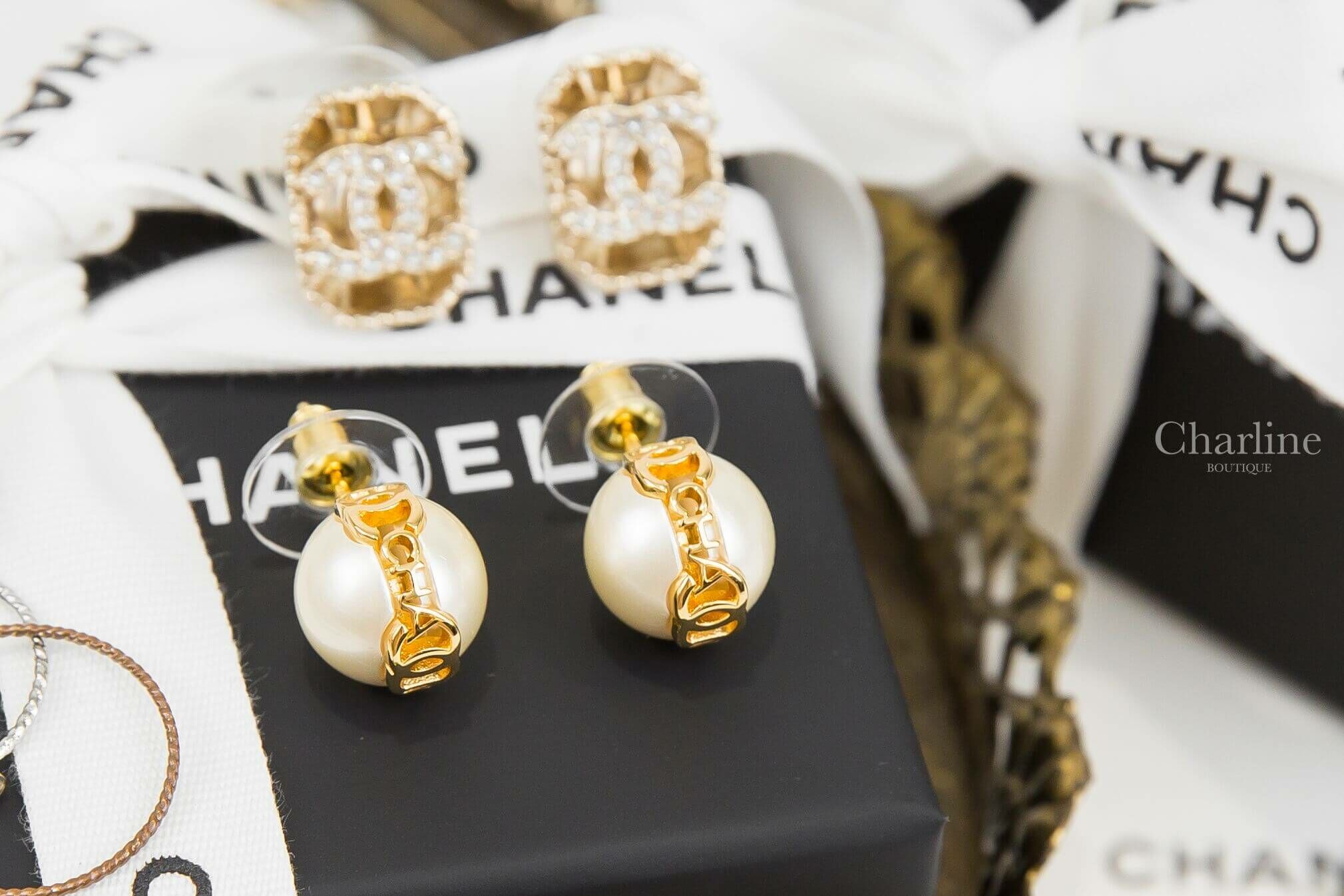 Chanel Earrings 金色字母CC滾邊圓形珍珠耳環