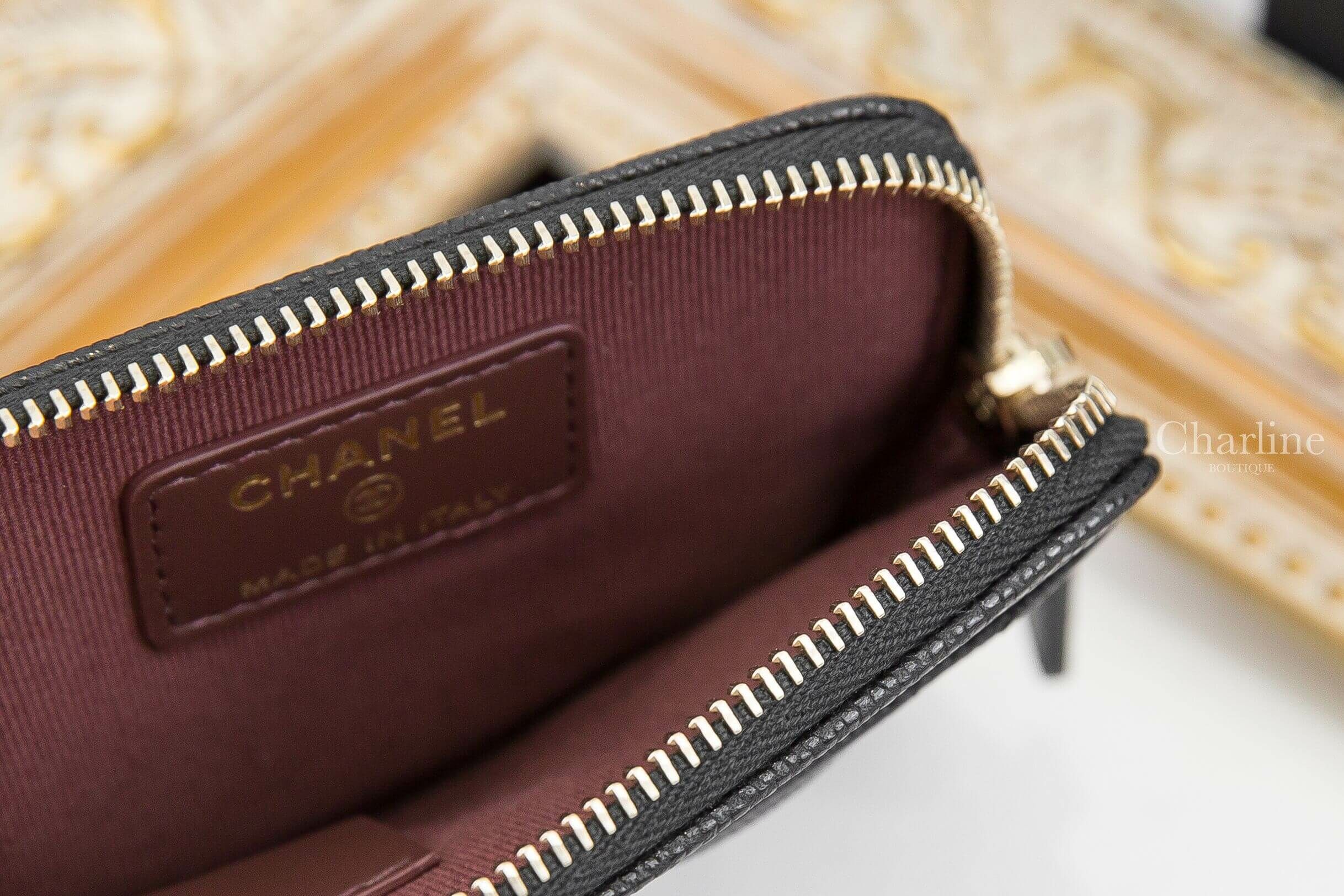 Chanel Zipped Coin Purse 黑色金CC酒紅內裡荔枝菱格紋卡片零錢夾-Charline Boutique 精品代購