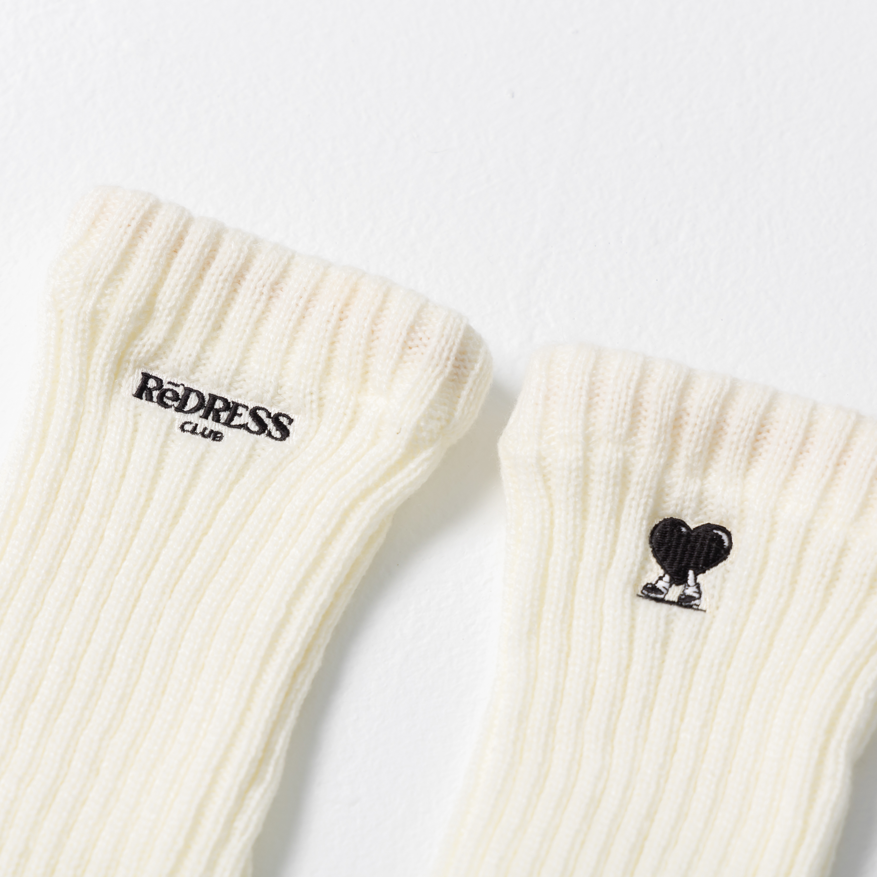 RēDRESS CLUB Logo Loose Socks / White🤍