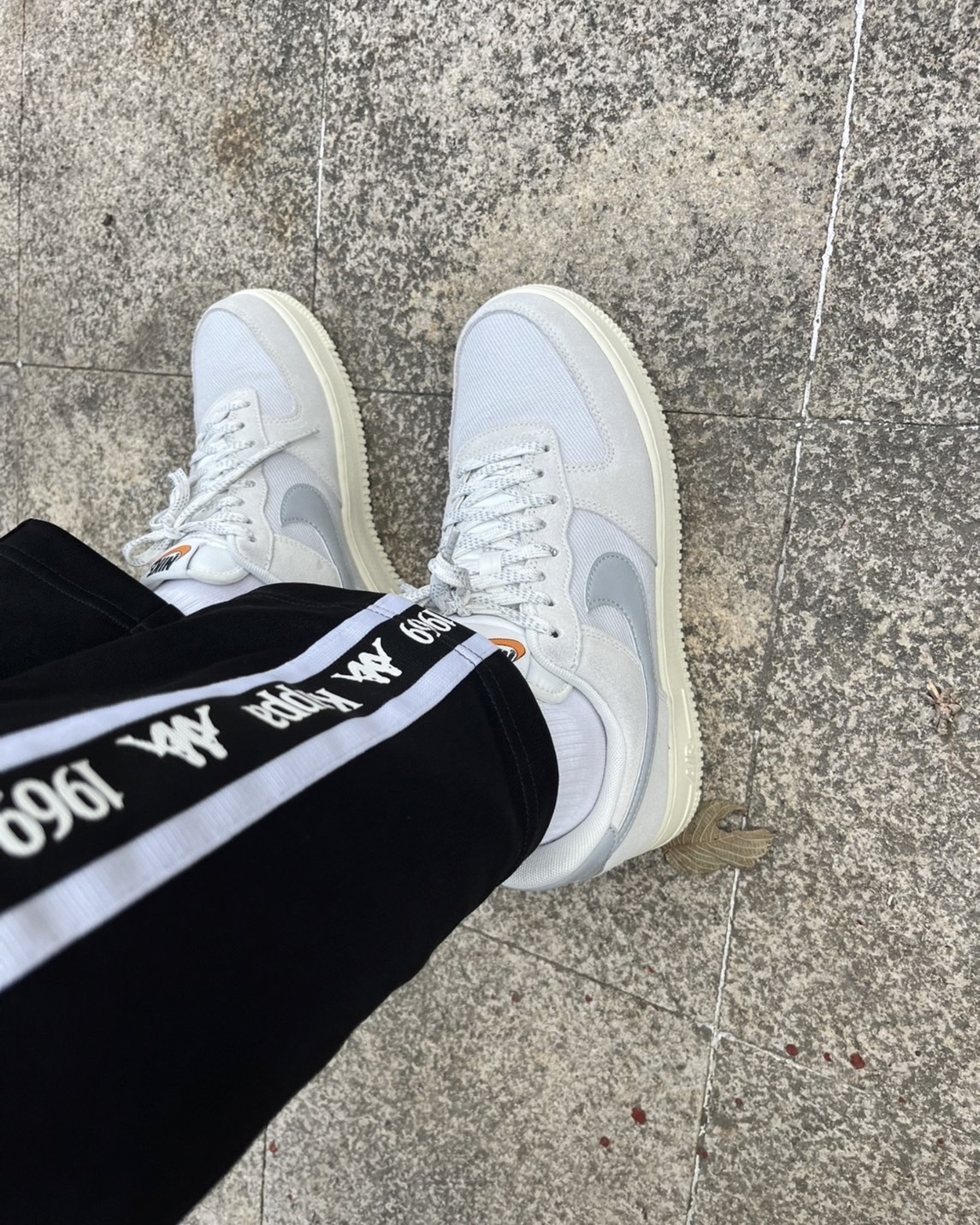 KTQ STORE ‧ Nike Air Force 1 Low Certified Fresh 淺灰 DO9801-100