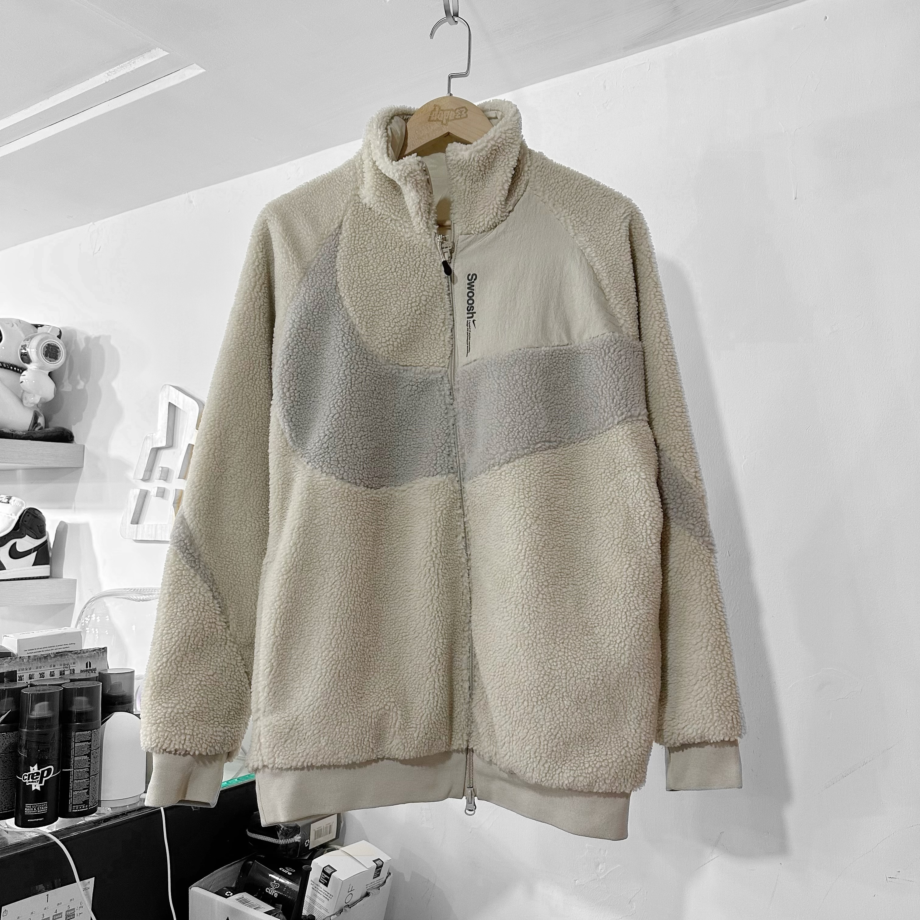 Nike Big Swoosh Jacket Beige Cream 奶茶色 雙面羊羔毛外套