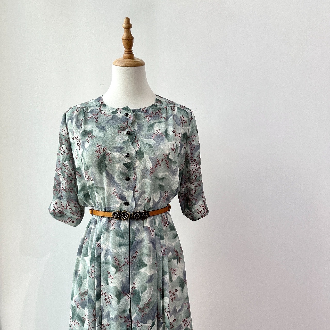 日本製雲淡風輕中袖連身裙