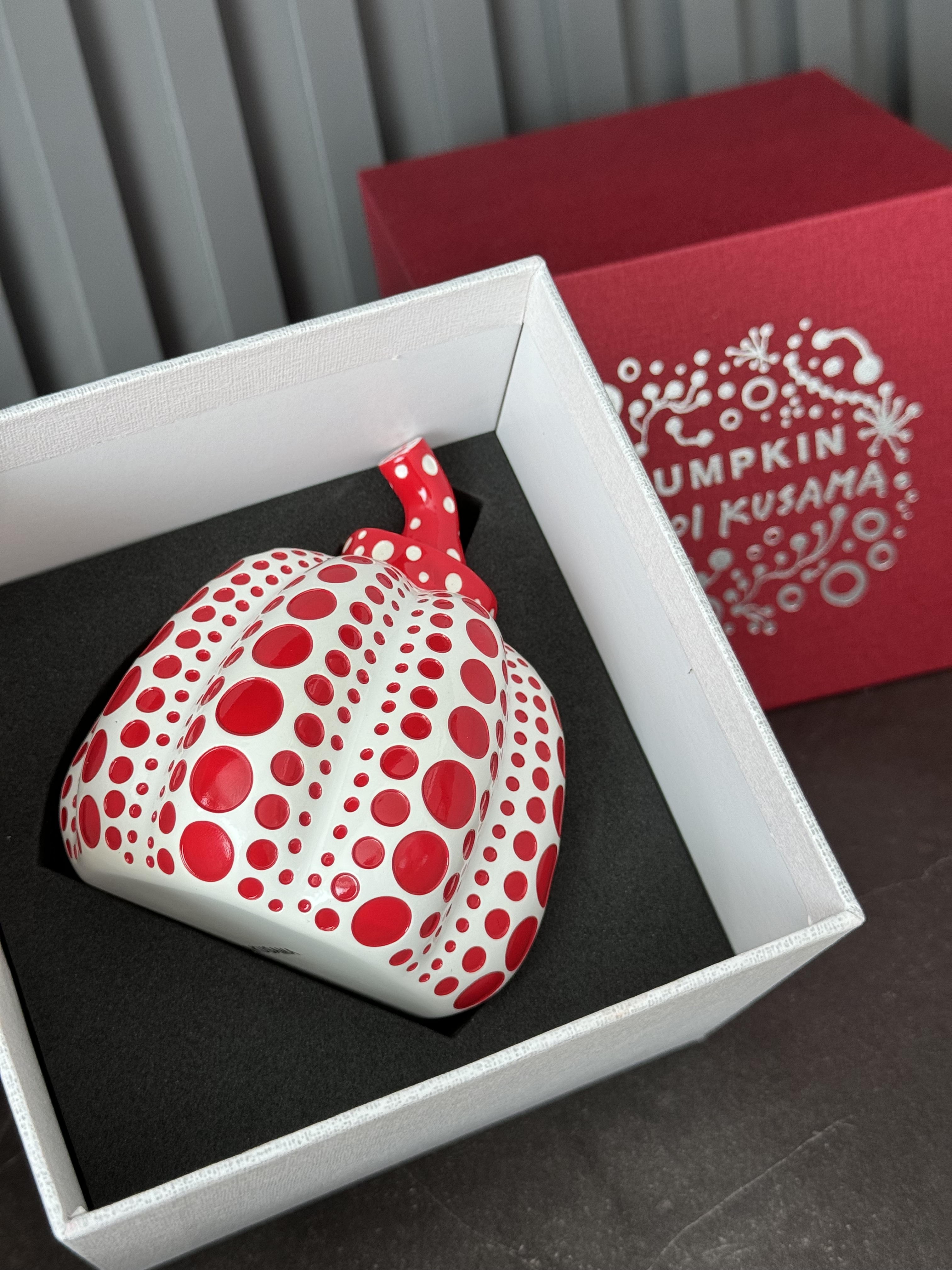 草間彌生 紅色南瓜藝術擺設 -T