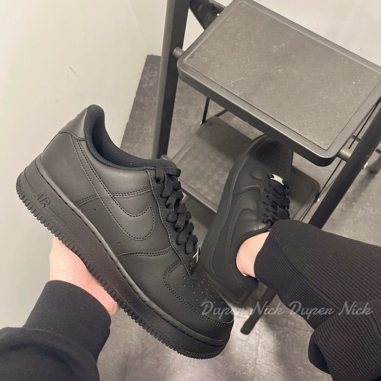 現貨+預購 NiKe Air Force 1 全黑 鐵牌