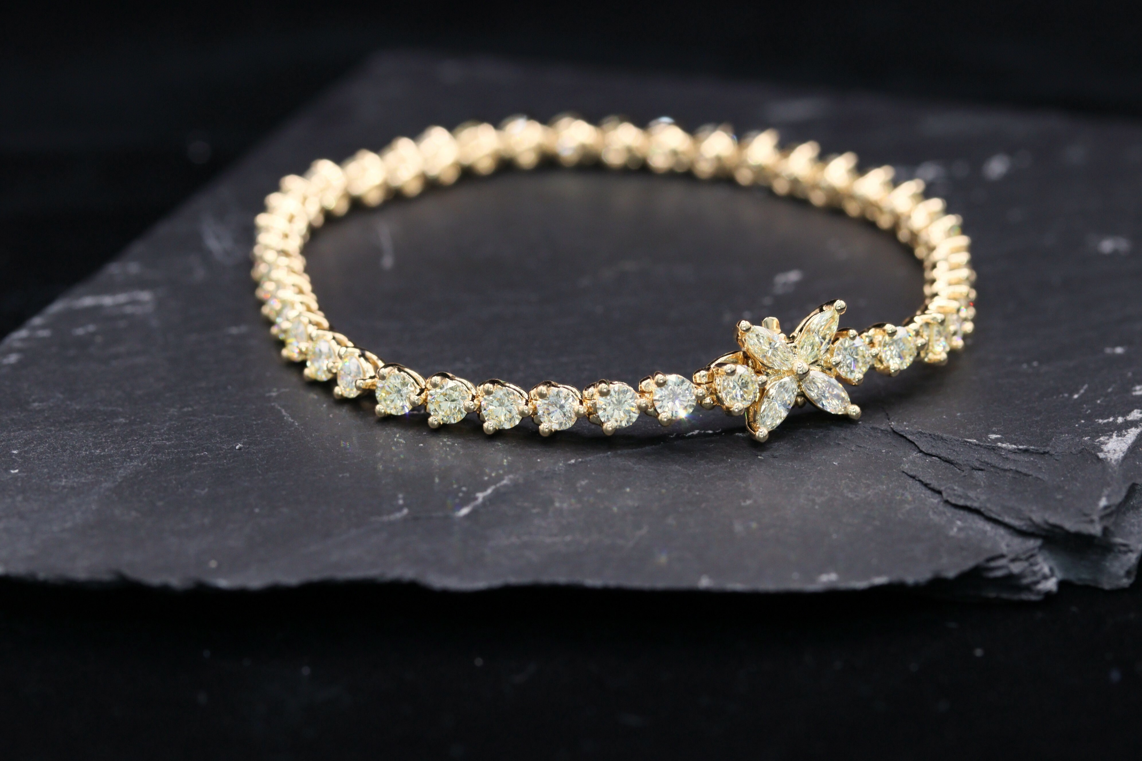 全新18K黃金4卡89份鑽石手鍊