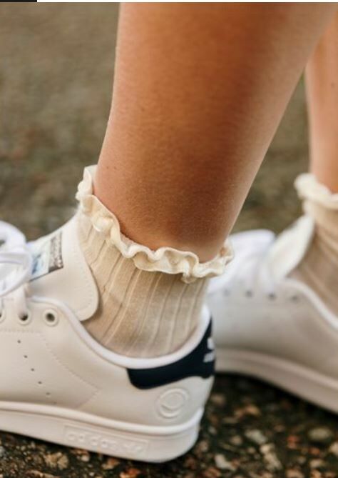 COLLEGIEN 天鵝絨花邊羅紋短襪 (大人款)Eugénie- Olive du Lubéron 橄欖綠