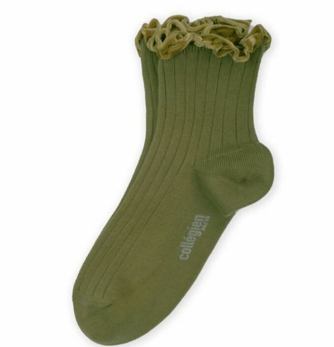 COLLEGIEN 天鵝絨花邊羅紋短襪 (大人款)Eugénie- Olive du Lubéron 橄欖綠