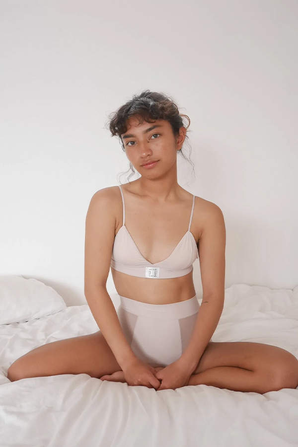 QUARTER - 舒適三角杯內衣 / 膚色